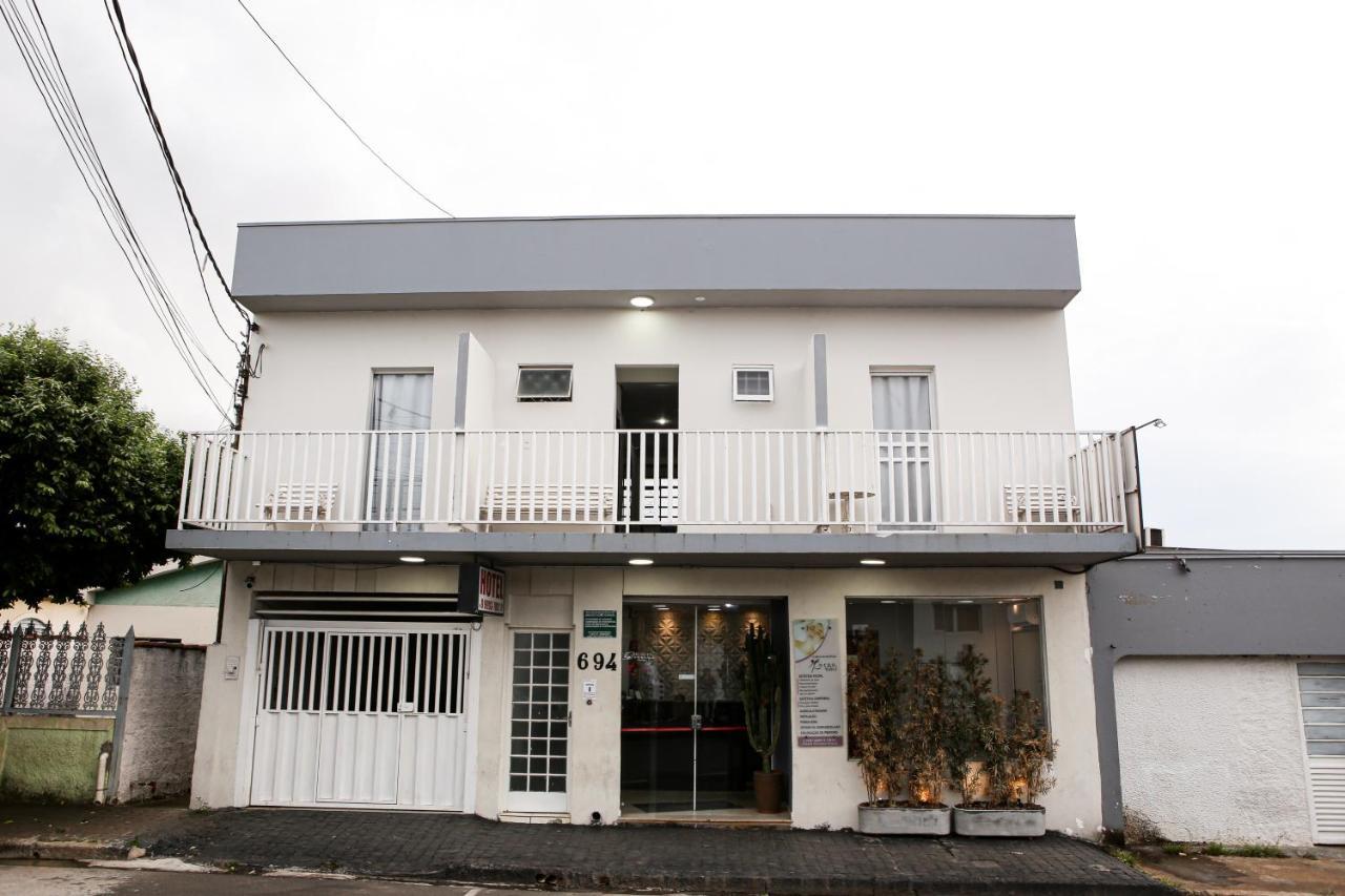 Hotel Recanto Do Sossego Uberlândia Buitenkant foto